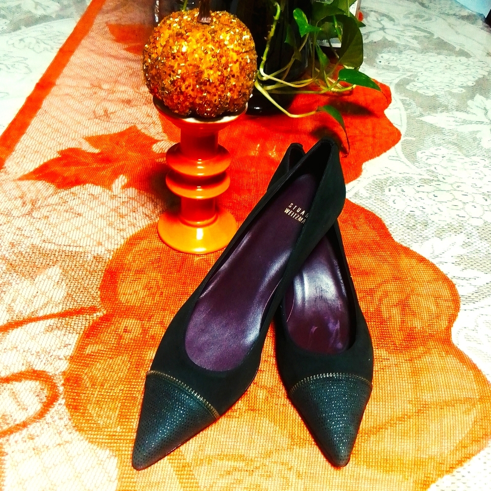 STUART WEITZMEN GREEN SUEDE KITTEN HEELS